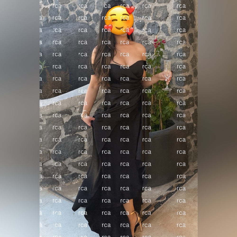 Elegant Black Evening Gown for prom or weddings